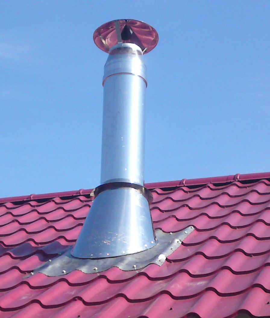 Фартук вокруг трубы на крыше